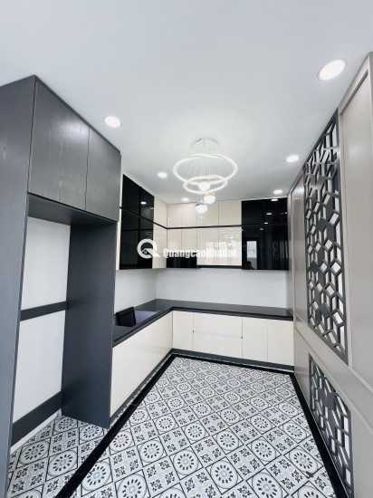Nhà mặt tiền thị trấn Cần