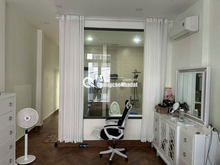 Chính Chủ Bán HXH Lê Thị Bạch Cát, P.11, Q.11, DT 4.15x20m. Giá 11 tỷ5, LH Anh Huy 0936995872