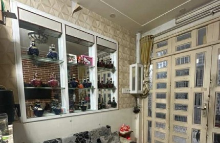 Bán nhà nhỏ xinh quang trung phường 10 gò vấp , phù hợp các cặp vợ chồng trẻ .