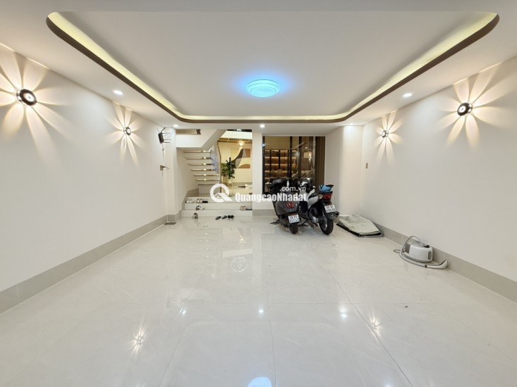 Gò Vấp nhà trong ngõ 5 tầng, 80m2, 4 phòng ngủ, sổ hồng trao tay, giá hời chỉ 9.5 tỷ - Cơ hội an cư lạc nghiệp lý tưởng!