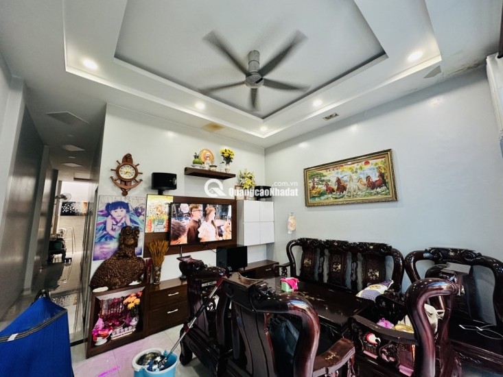 NHÀ NGON KHU VIP XE HƠI VÀO NHÀ -  90m2 (4.5 x 20) MỚI TINH ĐÓN Ở NGAY