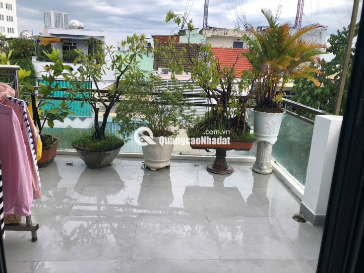 Căn  nhà mặt tiền Nguyễn Thị Minh Khai P Nam Nha Trang