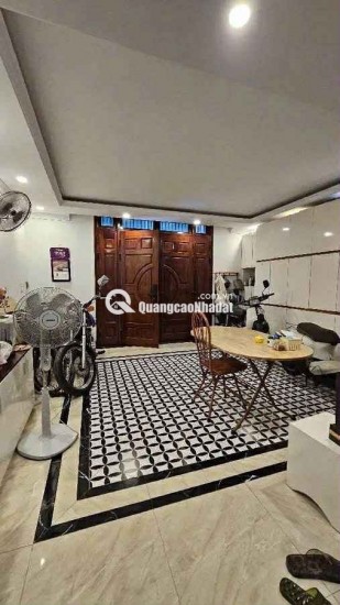Hiếm Nhà Thạch Bàn 6 tầng – nội thất cao cấp – ô tô đỗ cửa