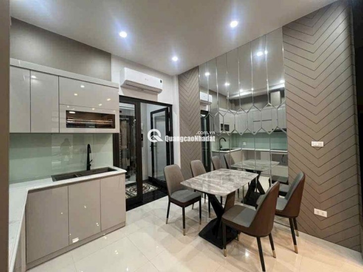 BỒ ĐỀ -HỒNG TIẾN 53M-X5 TẦNG-THANG MÁY -FULL NỘI THẤT-Ô TÔ VÀO TẬN CỬA
