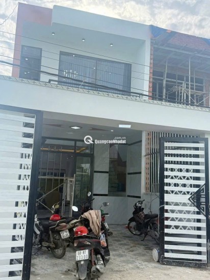  NHÀ MẶT TIỀN MỚI XÂY LIÊN ẤP 1A – 1B, XÃ LONG HÒA  