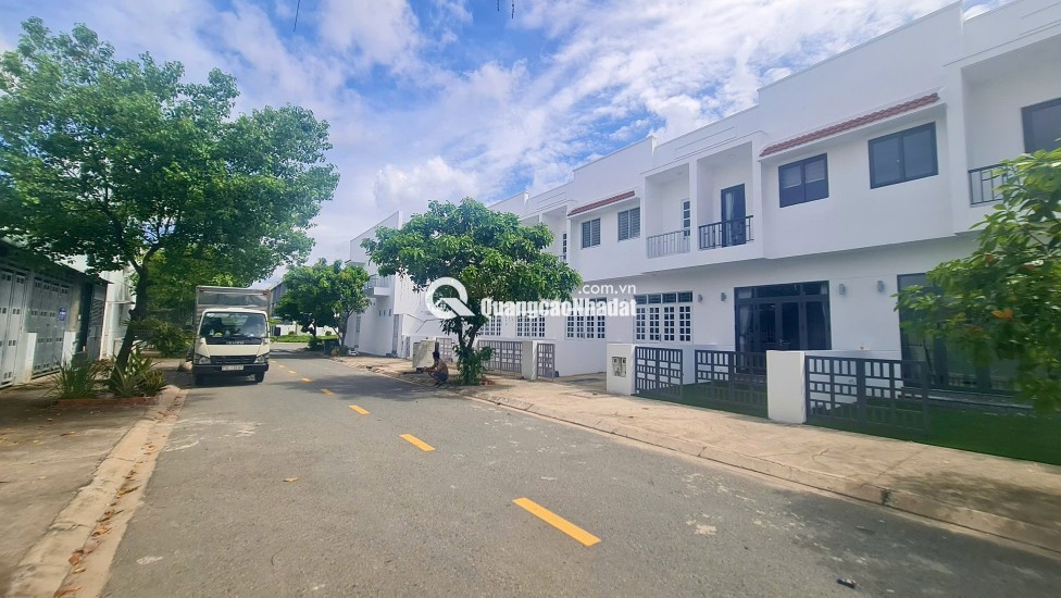 Sở hữu Nhà phố  1 TRỆT 1 LẦU ngay KCN Phước Đông, chỉ từ 579Tr