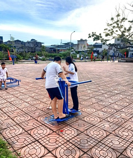 Bán gấp nhà 2 tầng kiên cố – ô tô đỗ cửa