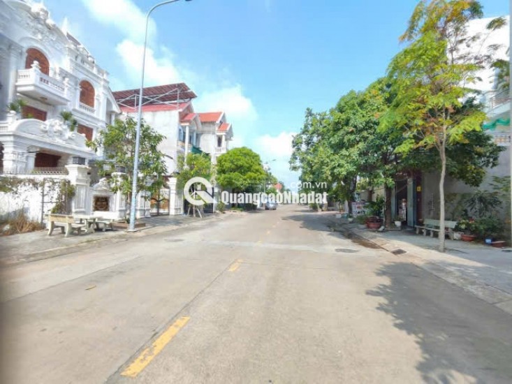 BÁN KHÁCH SẠN GIÁ RẺ 250M2 (10X25) 5 TẦNG TRUNG TÂM HÀNH CHÍNH DĨ AN - TP HỒ CHÍ MINH