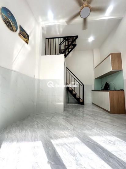 nhà mới 3 tẩng chỉ nhỉnh 2 tỷ