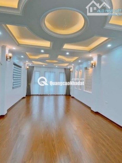 SIÊU PHẨM MẶT PHỐ TRỊNH ĐÌNH CỬU THANH XUÂN - 9 TẦNG THANG MÁY GIÁ CHỈ 28,5 TỶ.