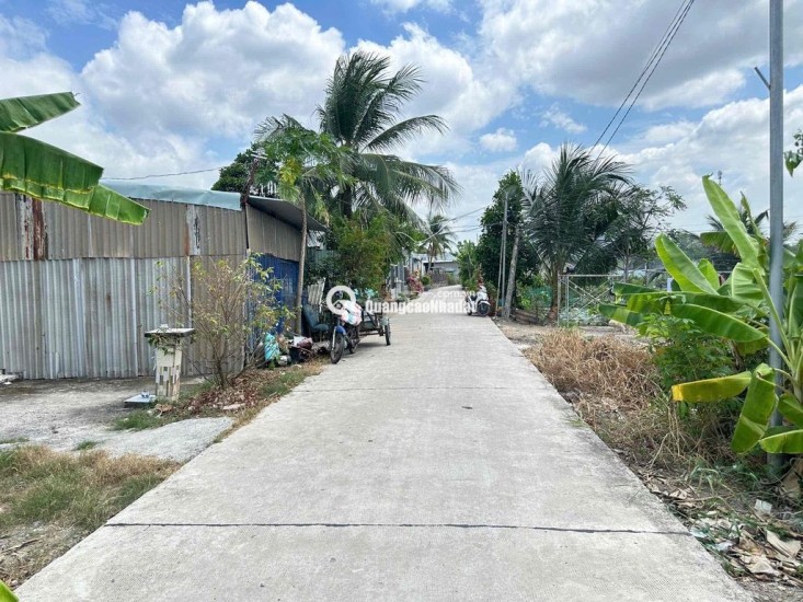 Bán nhanh lô đất đẹp tại Tân Quý Tây, Bình Chánh, khu dân cư đông, giao thông thuận tiện.