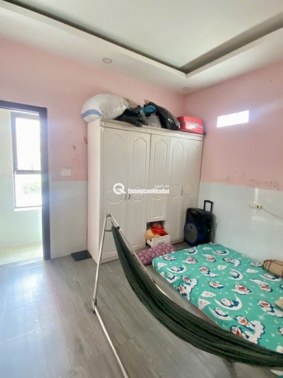 Mặt tiền đường Đề Thám sát Bùi Viện dt 4,2x14m xd 3 tầng giá 16,5 tỷ