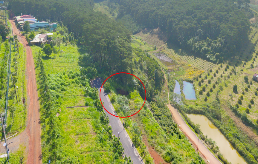 BÁN LÔ ĐẤT NỀN KHU NGHỈ DƯỠNG P2 BẢO LỘC, CÁCH NGÃ 5 ĐAMBRI 6 PHÚT ĐI XE