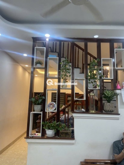 Hiếm lô góc Hoàng Hoa Thám gần phố ngõ thông kinh doanh 48m² x 5 tầng hơn 10 tỷ