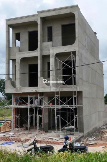 Hết kinh phí xây dựng chuyển nhượng lại cặp nhà 8x16 tại chợ Rạch Kiến - Long An