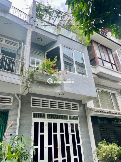 Chính chủ cần bán gấp nhả Hẻm xe ô tô 5 x 15 giá chỉ 8 tỷ, ở đường Dương Quảng Hàm, Phường 05, Gò Vấp