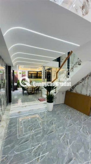 BÁN NHÀ FULL NỘI THẤT - 6 TẦNG BTCT - KHU VỰC HẠ TẦNG PHÁT TRIỂN TX25 Q12- OTO VÀO NHÀ - NHỈNH 6 TỶ