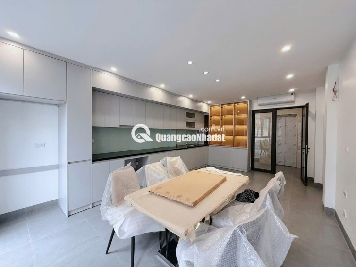 Bán Gấp Nhà Cầu Giấy 6 Tầng Thang Máy 40m2 Chỉ Nhỉnh 9 tỷ