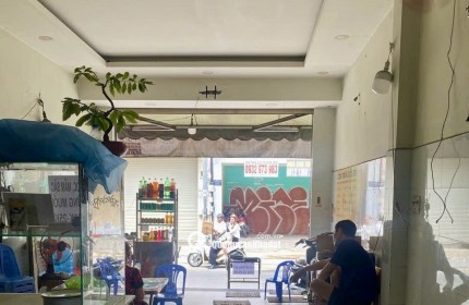 Mặt tiền đường Đề Thám sát Bùi Viện dt 4,2x14m xd 3 tầng giá 16,5 tỷ