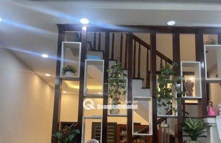 Hiếm lô góc Hoàng Hoa Thám gần phố ngõ thông kinh doanh 48m² x 5 tầng hơn 10 tỷ