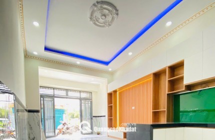 Bán nhà mặt phố Thới Tam Thôn 14, Hóc Môn, 4x15m, 60m2, SH, 4.3 tỷ