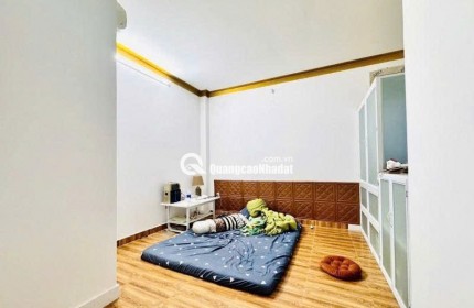 NHÀ NGON TRONG PHÂN KHÚC NHA. 
 Nhà đẹp 2 tầng – HẺM XE TẢI LUÔN – an ninh Diện tích 6x10m vuông vức – hoàn công