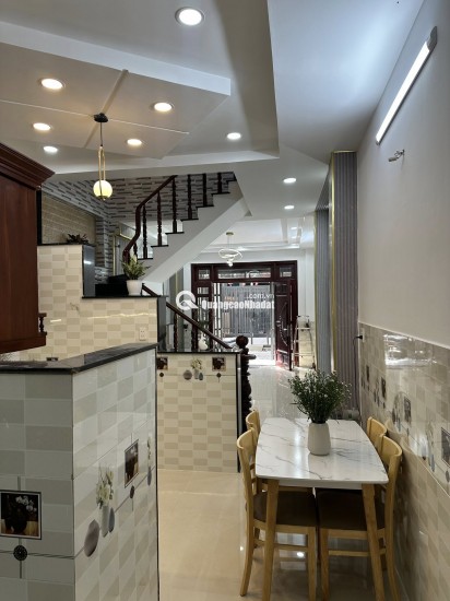 Bán nhà đẹp hẻm 6m Đường Số 20, P. Bình Hưng Hòa A, Bình Tân, 2 lầu, giá tốt