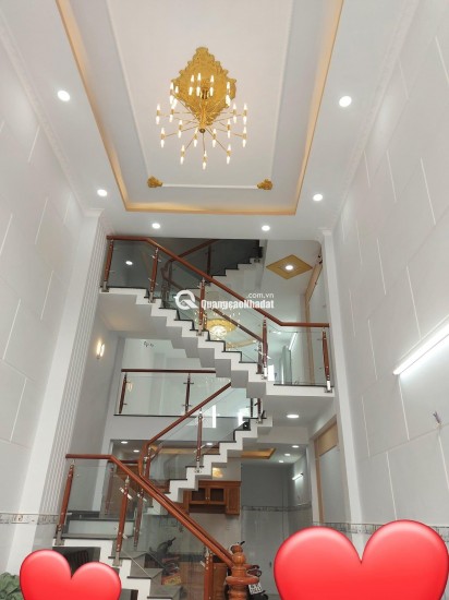 Bán nhà hẻm 5m đường 18B, phường Bình Hưng Hòa A, quận Bình Tân, 3 lầu, 5.6 TL