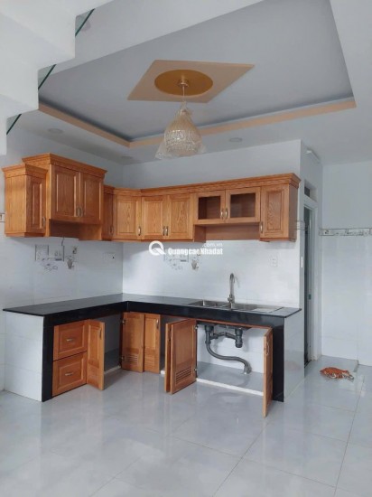 Bán nhà hẻm 5m đường 18B, phường Bình Hưng Hòa A, quận Bình Tân, 3 lầu, 5.6 TL