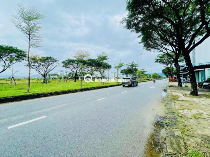 Bán đất thổ cư Nguyễn Tất Thành, Liên Chiểu, Đà Nẵng. 210m2, sổ đỏ, giá 14.5 tỷ, hướng Đông Nam. LH: 0877661879