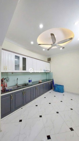 Bán nhà 4 tầng Vũ Tông Phan - Ngõ rộng ô tô đỗ sát nhà giá 4,1  tỷ - Nhà chưa sổ