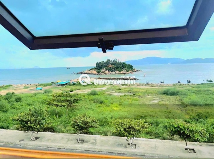 BÁN NHANH TÒA NHÀ PHỐ LÔ GÓC KINH DOANH NGHỈ DƯỠNG VIEW BIỂN PHẠM VĂN ĐỒNG NHA TRANG GIÁ BÁN 17 TỶ 500 TRIỆU 11 PHÒNG  NGỦ