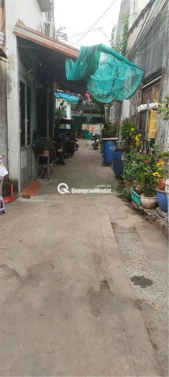 Bán nhà cấp 4 gần chợ Tam Bình, 45m2, đường Lô C, Gò Dưa, Thủ Đức 3 tỷ