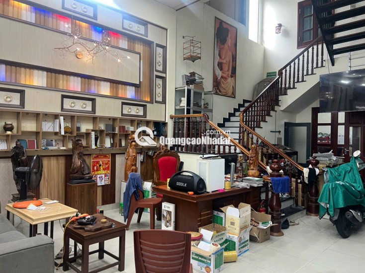 VỪA Ở, VỪA LÀM VP KD, SHOWROOM
Bán nhà 3 tầng mặt tiên đường lê Hồng Phong, Nam Nha Trang (Phước long cũ)