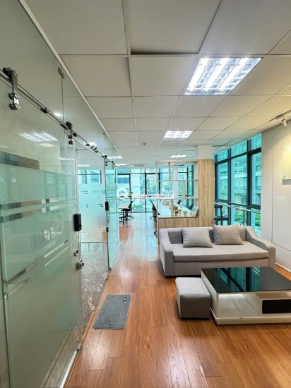 Cho Thuê Văn Phòng 100m2 - 27 Triệu/Tháng. Full Nội Thất, Mặt Phố Trung Kính, Cầu Giấy