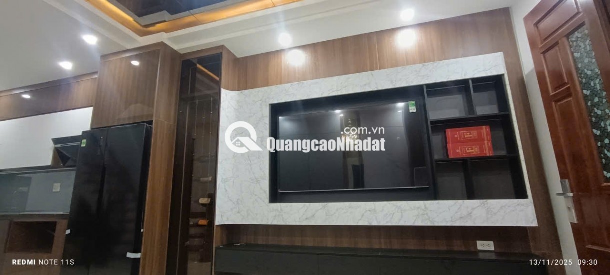 Bán Nhà 34m2- 5 tầng, full nội thất cao cấp– Đường Láng – Đống Đa– Ngõ Nông