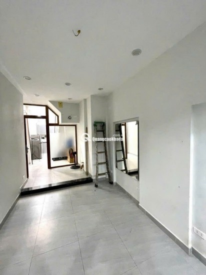 MẶT NGÕ KINH DOANH TẤP NẬP - Ô TÔ RA VÀO THOẢI MÁI - TRUNG TÂM ĐỐNG ĐA