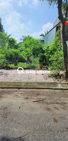 D400 bán rẻ lô đất đẹp khu dân cư đông đúc, khu vực trung tâm thuận tiện nhiều KCN