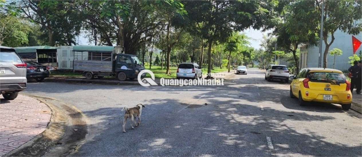 D400 bán rẻ lô đất đẹp khu dân cư đông đúc, khu vực trung tâm thuận tiện nhiều KCN