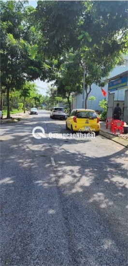 D400 bán rẻ lô đất đẹp khu dân cư đông đúc, khu vực trung tâm thuận tiện nhiều KCN