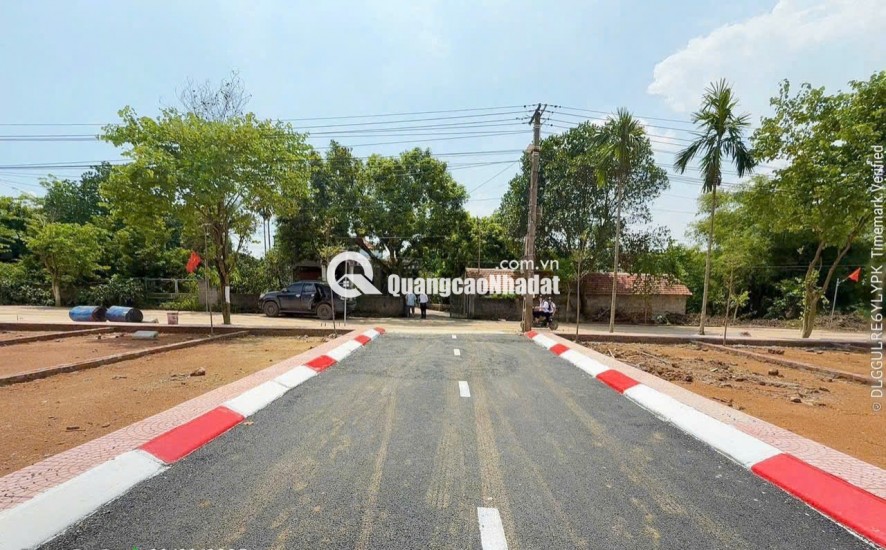 tôi chuyển đổi kinh doanh nên cần tiền bán gấp mảnh đât 300tr đất ở đô thị xung quanh đủ tiện ích