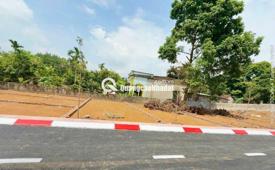 tôi chuyển đổi kinh doanh nên cần tiền bán gấp mảnh đât 300tr đất ở đô thị xung quanh đủ tiện ích