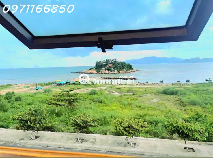 Bán nhanh tòa nhà lô góc – 11 phòng – view biển – mặt đường Phạm Văn Đồng gần Đại Học Nha Trang