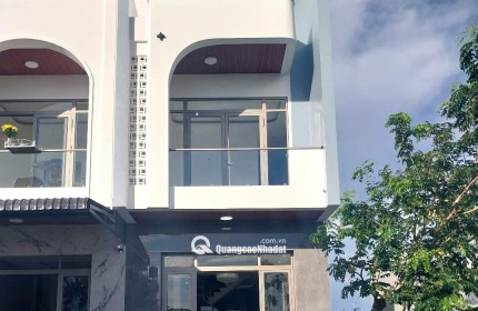 Bán nhà lô C4 đường số 2 cạnh với đường Tú Xương KĐT Tây Bắc.