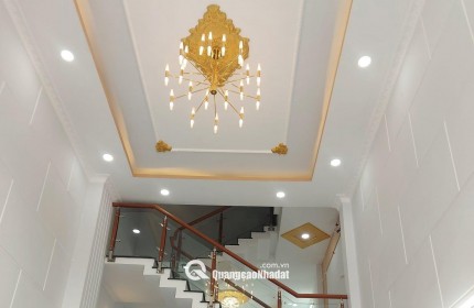 Bán nhà hẻm 5m đường 18B, phường Bình Hưng Hòa A, quận Bình Tân, 3 lầu, 5.6 TL