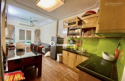 Bán nhà Bạch Mai, 37m2, 4 ngủ, sổ đỏ, giá 3.5 tỷ. LH: 0847677770