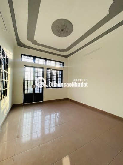  GIẢM SỐC 800 TRIỆU! NHÀ MẶT TIỀN DĨ AN CHỈ 8,2 TỶ 