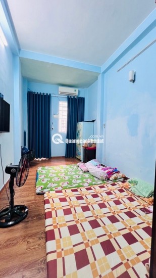 Nhà đẹp Q.10 - CMT8 - hẻm xe hơi thông - 48m2 - 4 tầng - giá 8ty2