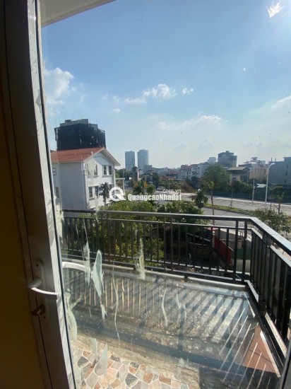 NHÀ ĐẸP HỒNG TIẾN Ở NGAY - GẦN PHỐ GẦN Ô TÔ - TẶNG NỘI THẤT - 30M 5 TẦNG NHỈNH 7 TỶ