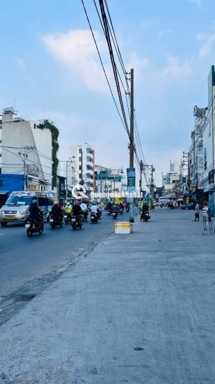 Nhà đẹp Q.10 - CMT8 - hẻm xe hơi thông - 48m2 - 4 tầng - giá 8ty2